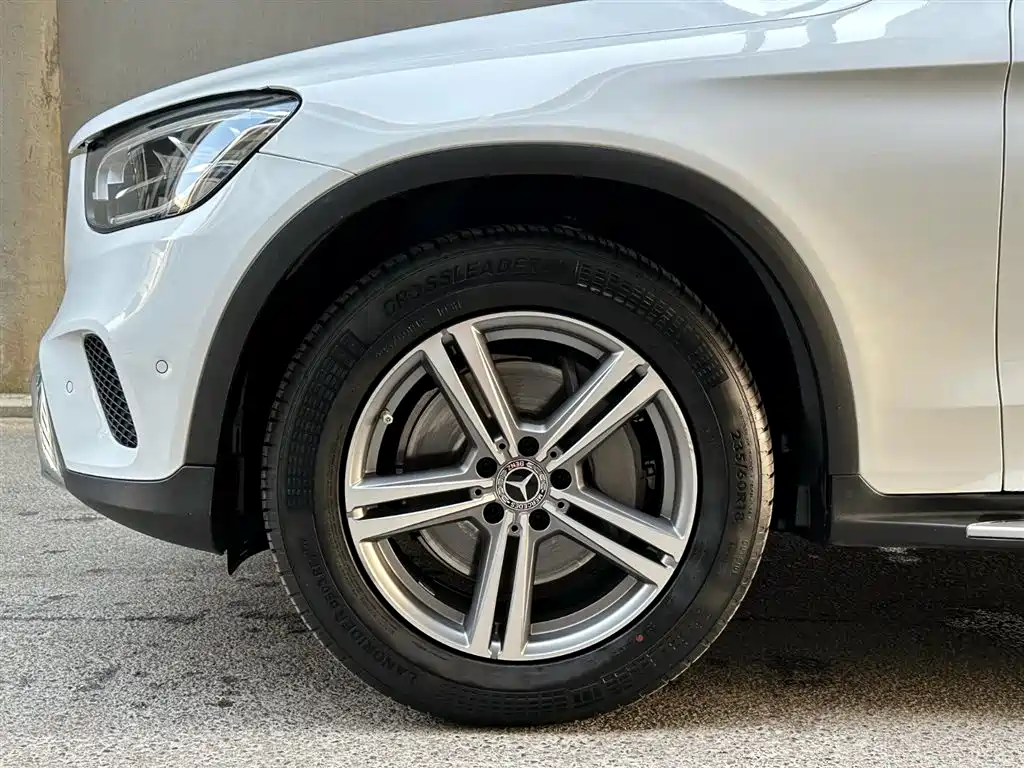 Mercedes-Benz Mercedes-Benz GLC 2021 GLC 260 L 4MATIC Dynamic Model 2021 - thumbnail 6