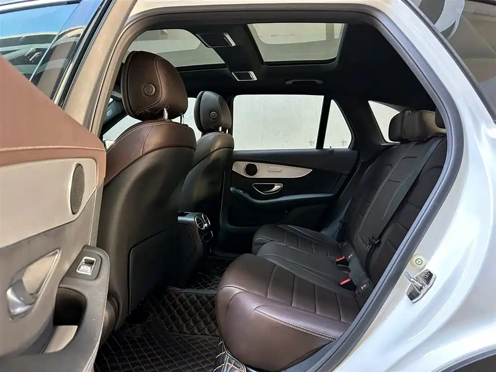 Mercedes-Benz Mercedes-Benz GLC 2021 GLC 260 L 4MATIC Dynamic Model 2021 - thumbnail 10