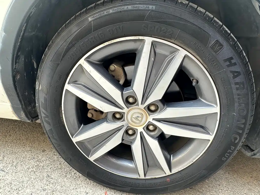 Changan Yidong XT 2016 1.6L Automatic Junku Model 2018 - thumbnail 11