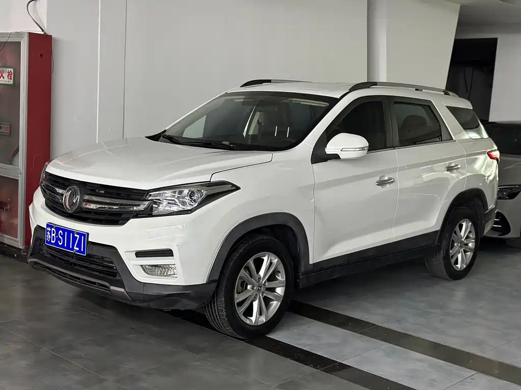 Dongfeng Foton DFSK Glory S560 2018 1.8L Manual Elite 7-seater 2018