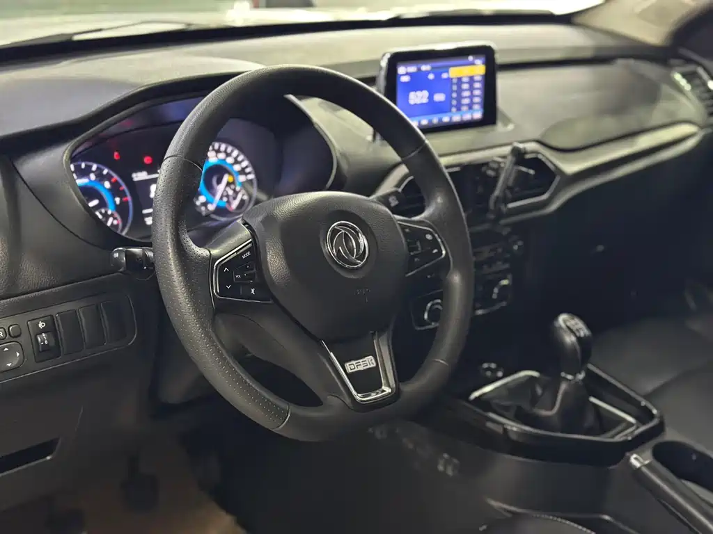 Dongfeng Foton DFSK Glory S560 2018 1.8L Manual Elite 7-seater 2018 - thumbnail 2