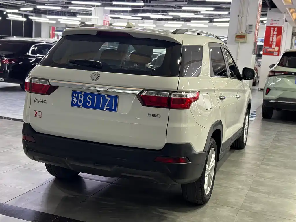 Dongfeng Foton DFSK Glory S560 2018 1.8L Manual Elite 7-seater 2018 - thumbnail 6