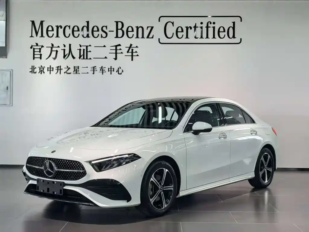 Mercedes-Benz Mercedes-Benz A-Class 2024 A 200 L Fashion Edition 2024