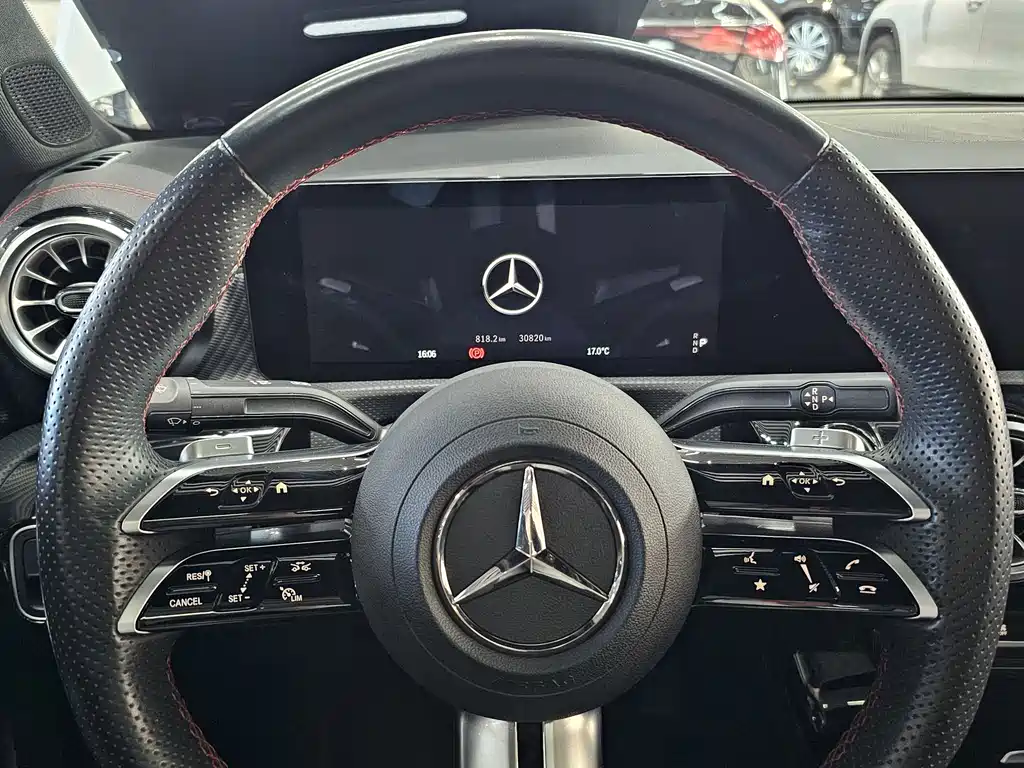 Mercedes-Benz Mercedes-Benz A-Class 2024 A 200 L Fashion Edition 2024 - thumbnail 10