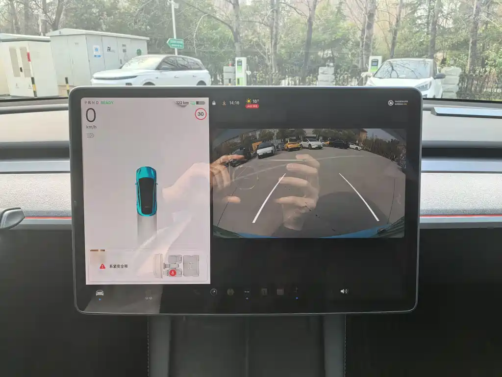Tesla Model Y 2023 Rear-Wheel Drive 2024 - thumbnail 9