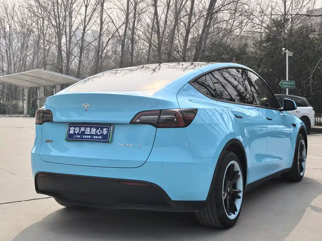 Tesla Model Y 2023 Rear-Wheel Drive 2024 - thumbnail 14