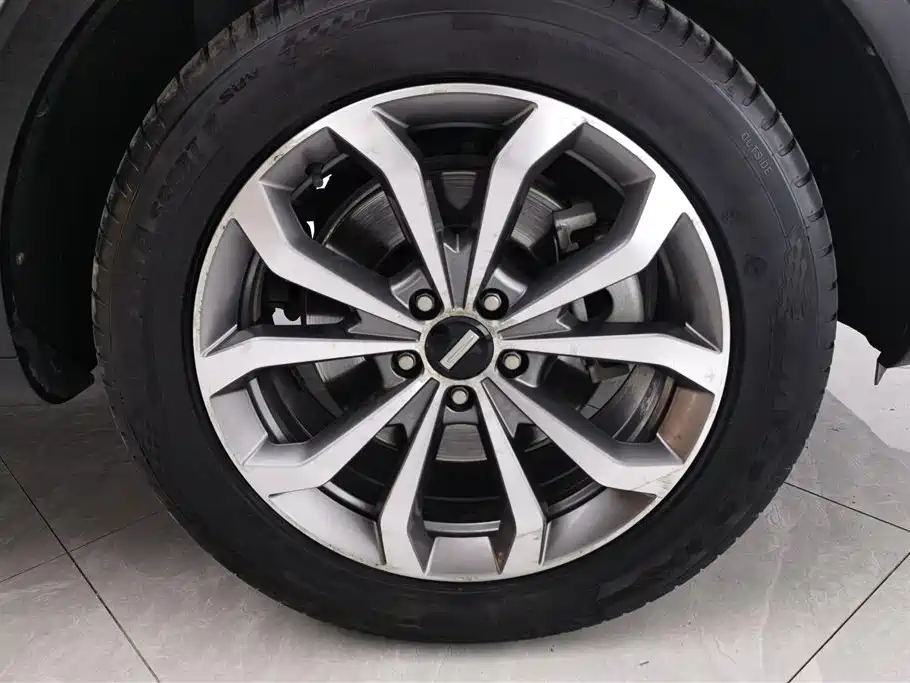 Wey WEY VV6 2018 2.0T 2WD Luxury Edition China V 2019 - thumbnail 6