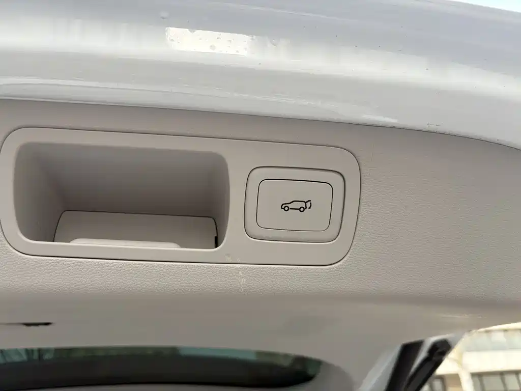 Roewe Roewe iMAX8 2021 400TGI Supreme Ultimate Edition 2021 - thumbnail 25