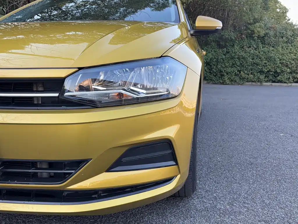 Volkswagen Volkswagen Polo 2021 Plus 1.5L Automatic Colorful Technology Edition 2021 - thumbnail 7