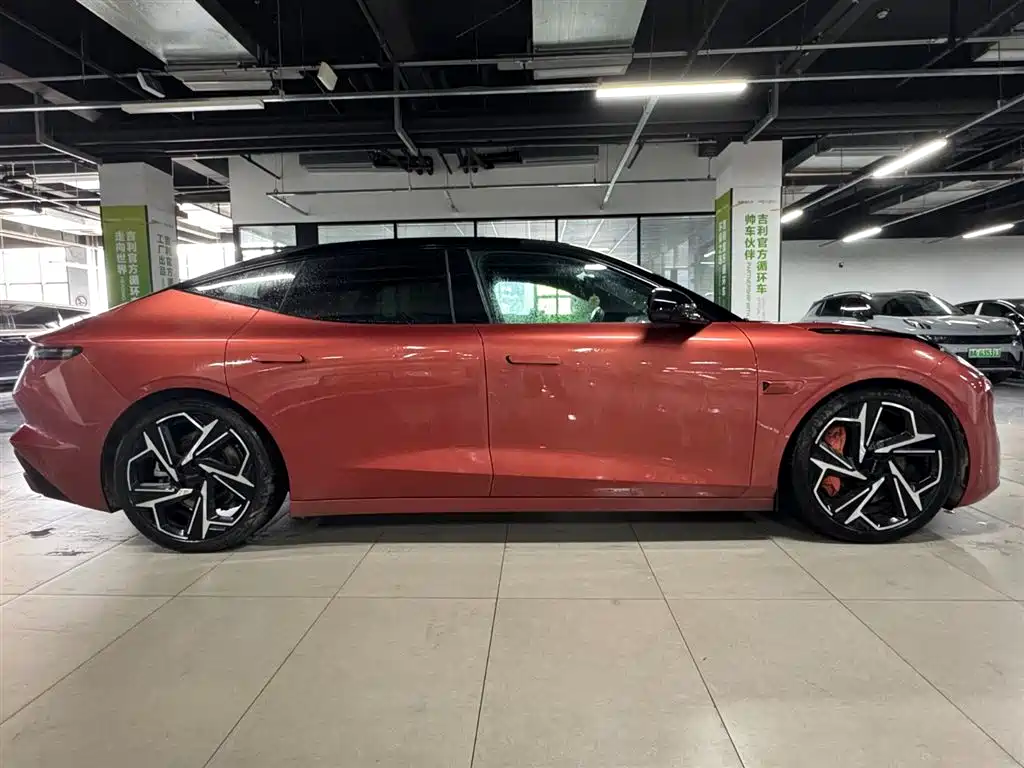 Lynk & Co Lynk & Co Z10 2024 95kWh 702km AWD Intelligent Drive Ultra 2024 - thumbnail 5