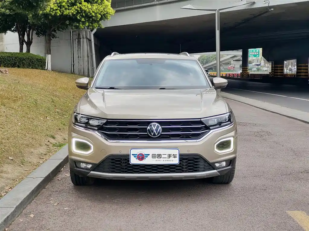 Volkswagen T-Roc 2022 280TSI DSG Front-Wheel Drive Comfort Plus 2022 - thumbnail 2