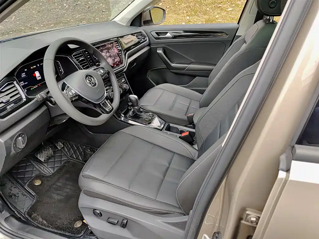 Volkswagen T-Roc 2022 280TSI DSG Front-Wheel Drive Comfort Plus 2022 - thumbnail 7