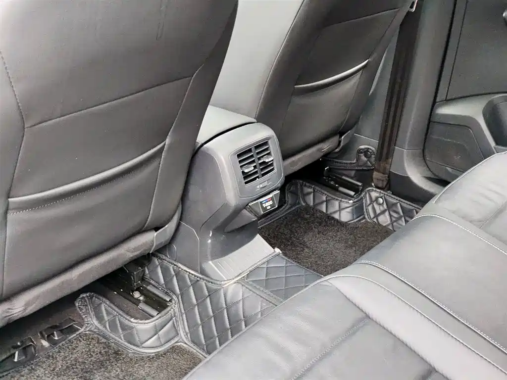 Volkswagen T-Roc 2022 280TSI DSG Front-Wheel Drive Comfort Plus 2022 - thumbnail 9