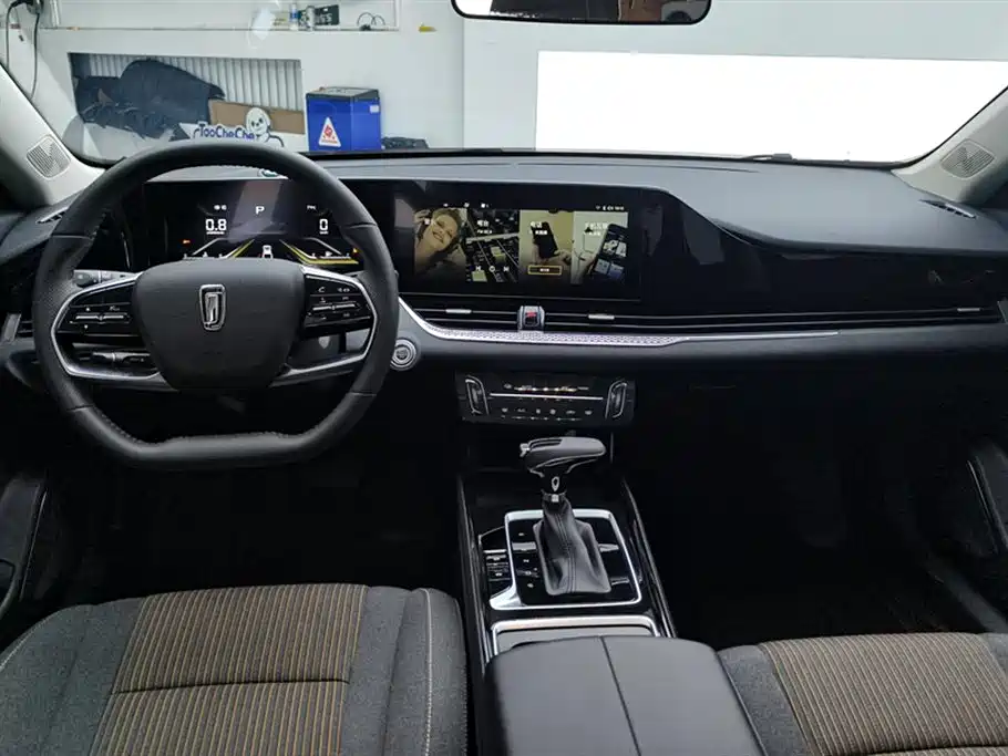 Bestune Bestune B70 2025 Dragon Edition 1.5T Quality Enjoyment Model 2025 - thumbnail 12