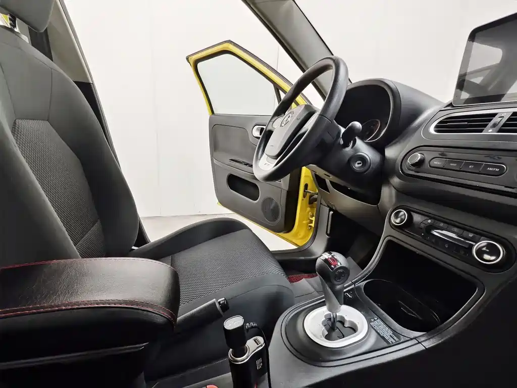 MG MG 3 2014 1.5L AMT Elite Edition 2015 - thumbnail 15