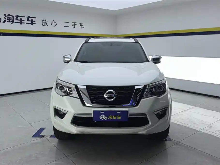 Nissan Nissan Terra 2020 2.5L XL Upper 4WD Automatic Luxury Edition 2021 - thumbnail 2