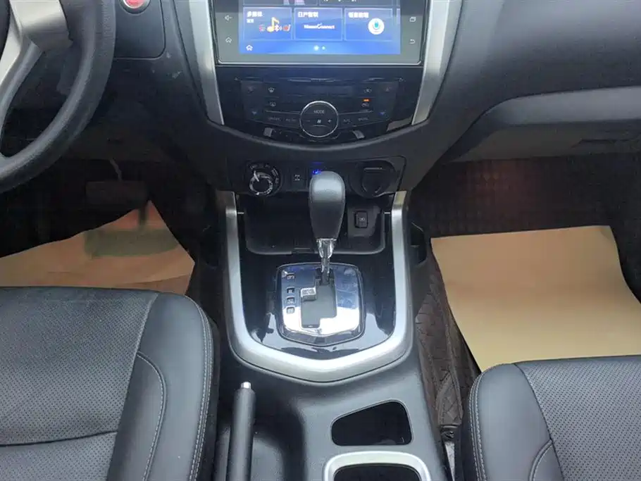 Nissan Nissan Terra 2020 2.5L XL Upper 4WD Automatic Luxury Edition 2021 - thumbnail 16
