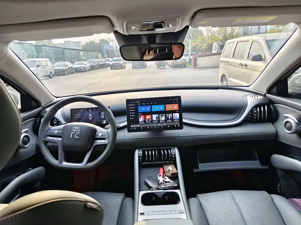 BYD (Build Your Dreams) Yuan PLUS 2025 Intelligent Drive Edition 510KM Beyond Model 2025 - thumbnail 4