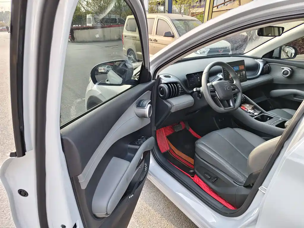 BYD (Build Your Dreams) Yuan PLUS 2025 Intelligent Drive Edition 510KM Beyond Model 2025 - thumbnail 6