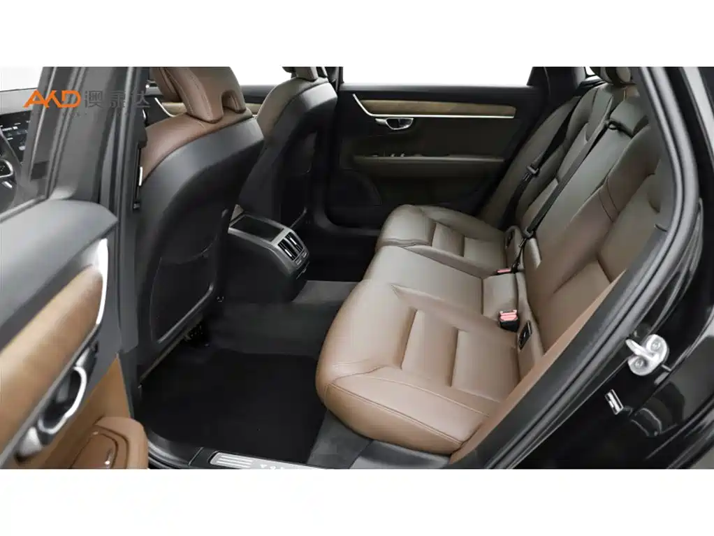 Volvo Volvo S90 B5 Momentum Luxury Edition 2025 Model 2.0T 2024 - thumbnail 7