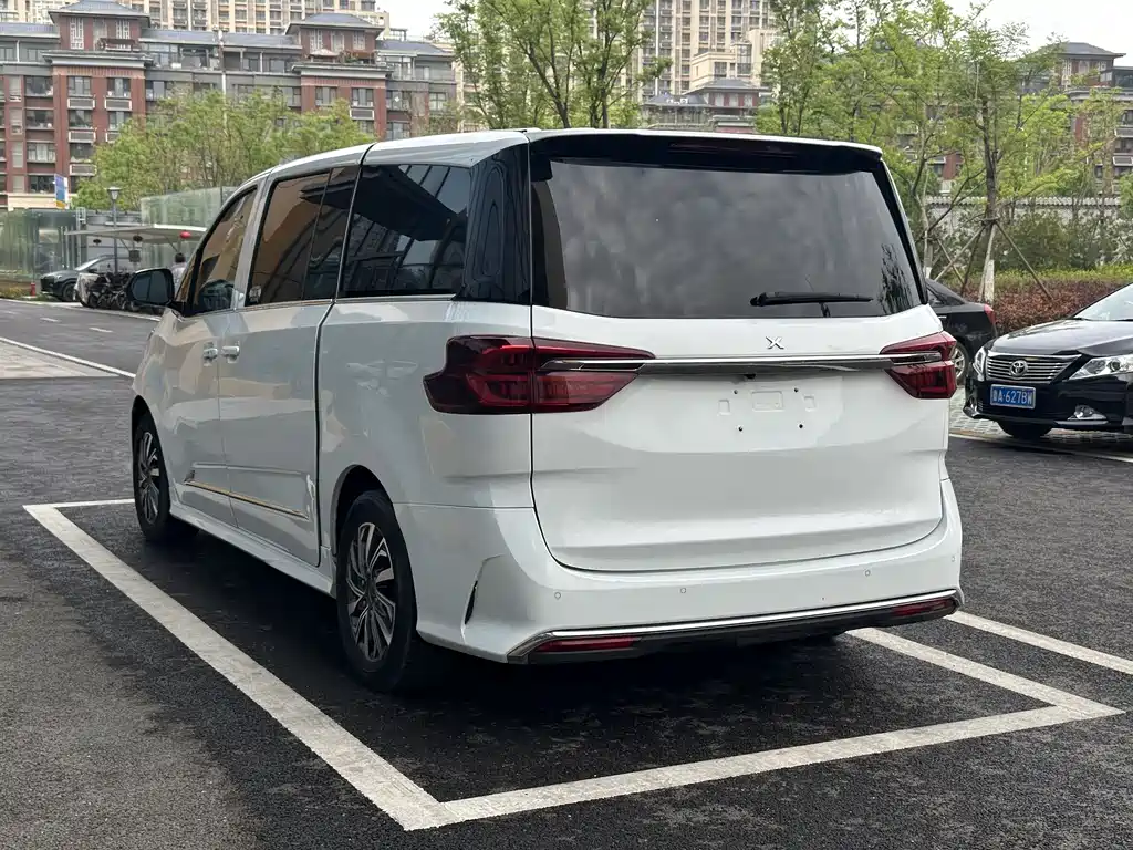 Maxus MAXUS G20 2020 2.0T Gasoline Automatic Luxury Edition 2020 - thumbnail 6