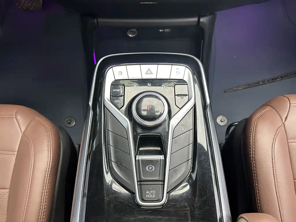 Maxus MAXUS G20 2020 2.0T Gasoline Automatic Luxury Edition 2020 - thumbnail 10