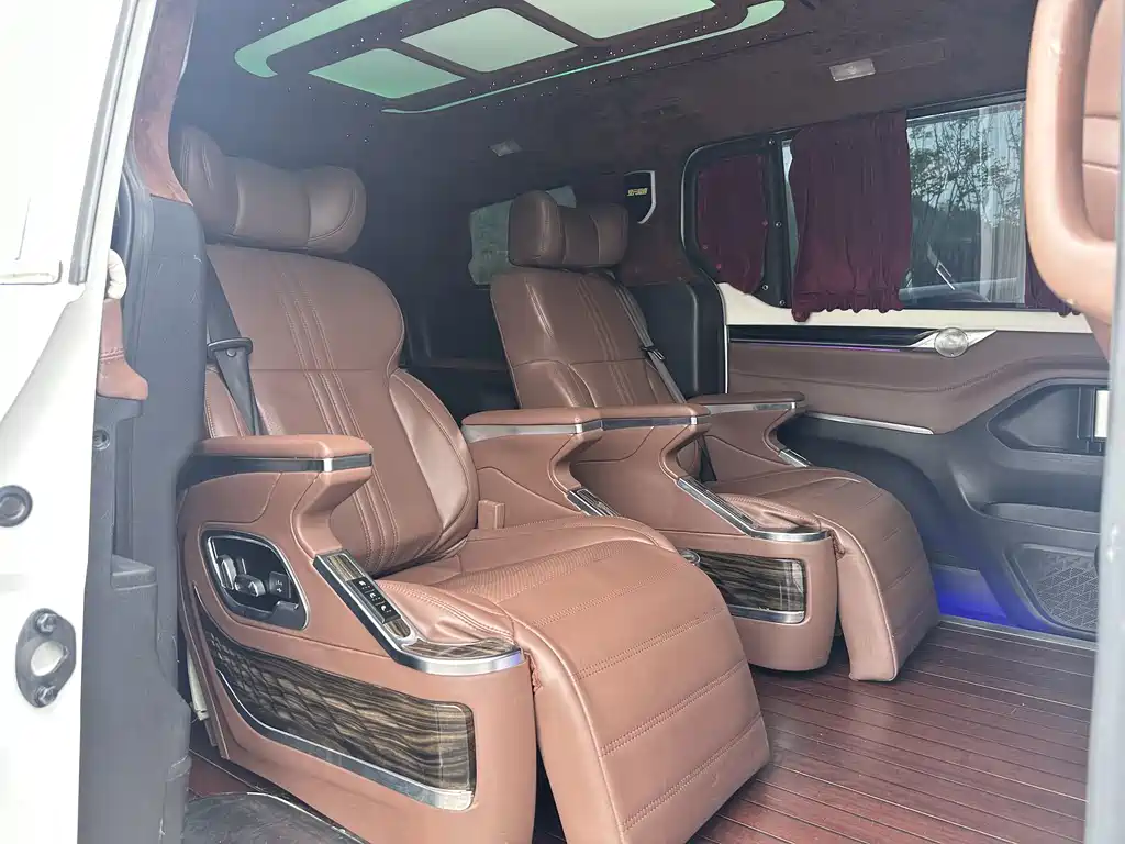 Maxus MAXUS G20 2020 2.0T Gasoline Automatic Luxury Edition 2020 - thumbnail 12