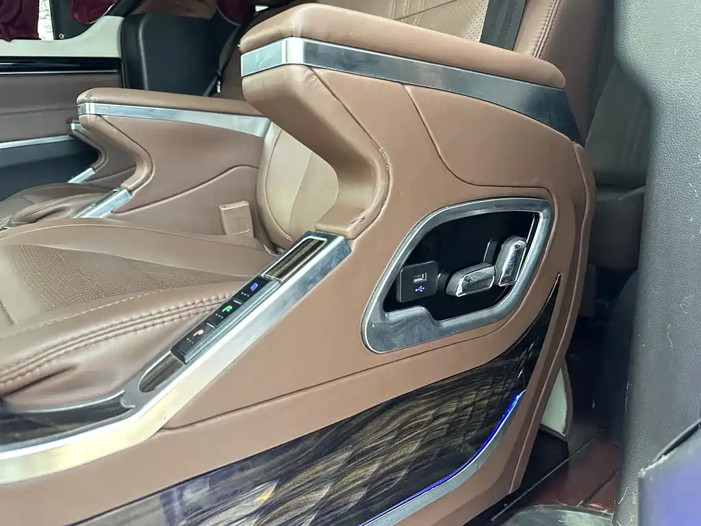 Maxus MAXUS G20 2020 2.0T Gasoline Automatic Luxury Edition 2020 - thumbnail 13