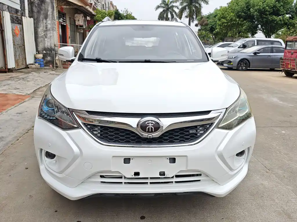 BYD BYD Song 2017 Model Gai Shi Upgrade Edition 1.5TID Automatic Elite Version 2017 - thumbnail 2