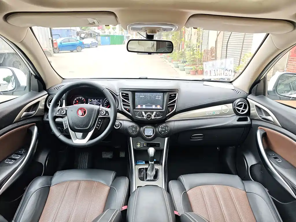 BYD BYD Song 2017 Model Gai Shi Upgrade Edition 1.5TID Automatic Elite Version 2017 - thumbnail 6