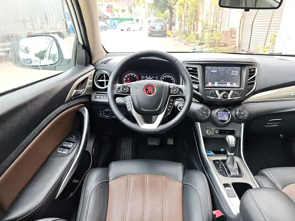 BYD BYD Song 2017 Model Gai Shi Upgrade Edition 1.5TID Automatic Elite Version 2017 - thumbnail 8