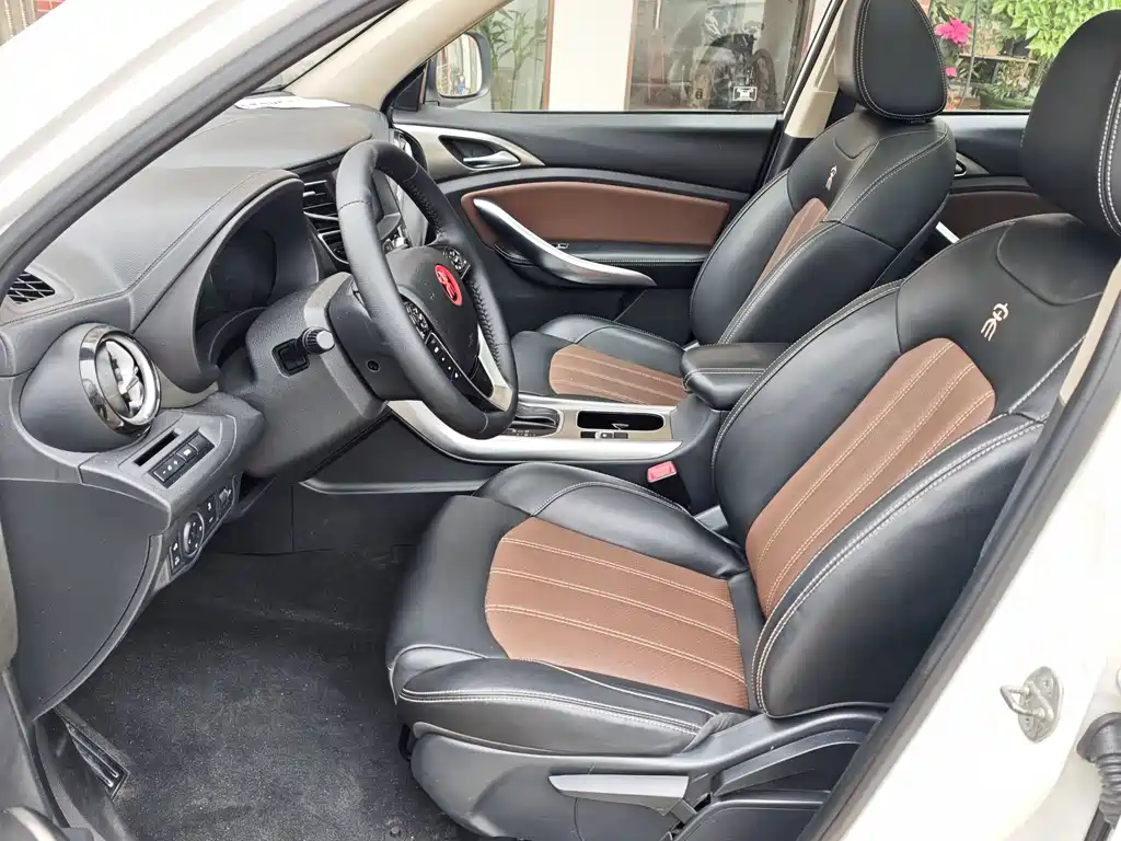 BYD BYD Song 2017 Model Gai Shi Upgrade Edition 1.5TID Automatic Elite Version 2017 - thumbnail 10