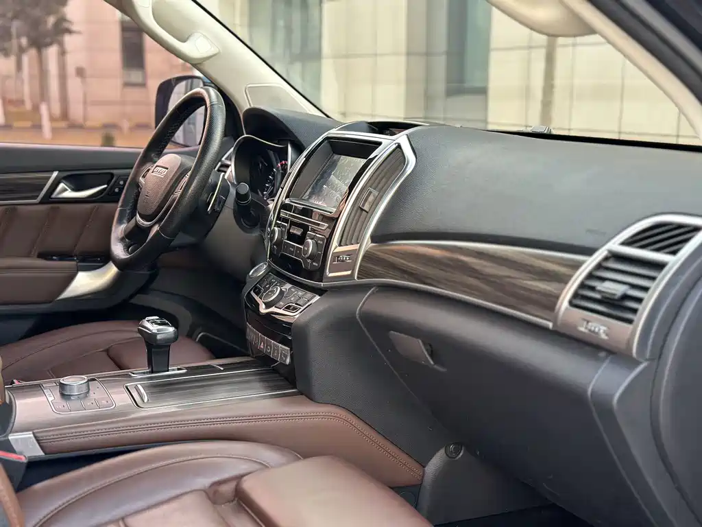 Haval Haval H9 2017 2.0T Gasoline AWD Premium 7-seater 2018 - thumbnail 8