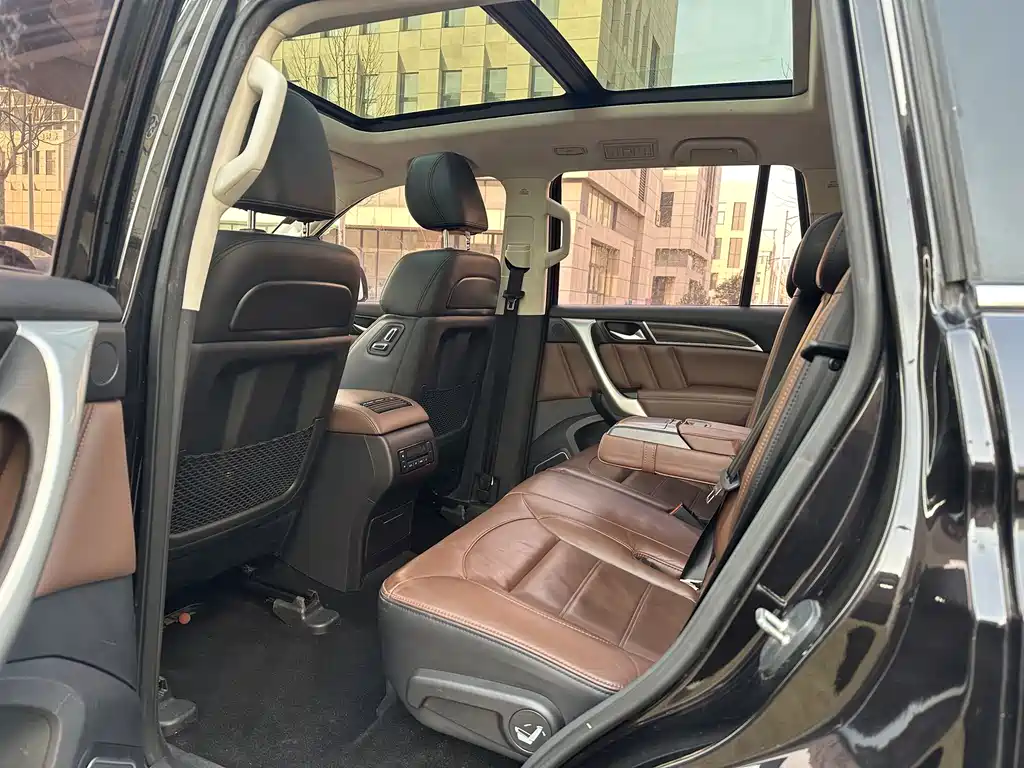 Haval Haval H9 2017 2.0T Gasoline AWD Premium 7-seater 2018 - thumbnail 16