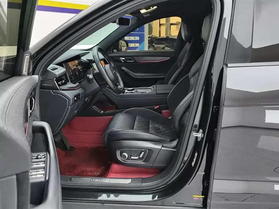 Lynk & Co Lynk & Co 09 2021 2.0T Halo 6-seater 2022 - thumbnail 9