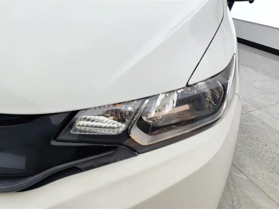 Honda Honda Fit 2016 1.5L LXS CVT Comfort with Sunroof 2017 - thumbnail 5