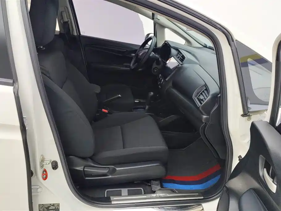 Honda Honda Fit 2016 1.5L LXS CVT Comfort with Sunroof 2017 - thumbnail 8