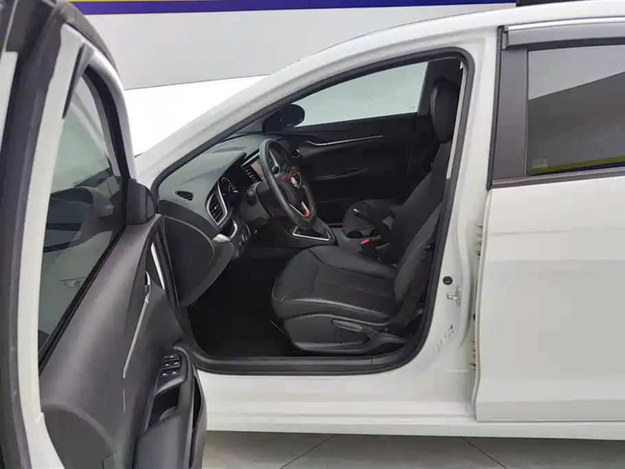 Buick Buick Excelle GT 2021 Model Year Facelift 1.5L Automatic Elite Version 2020 - thumbnail 9