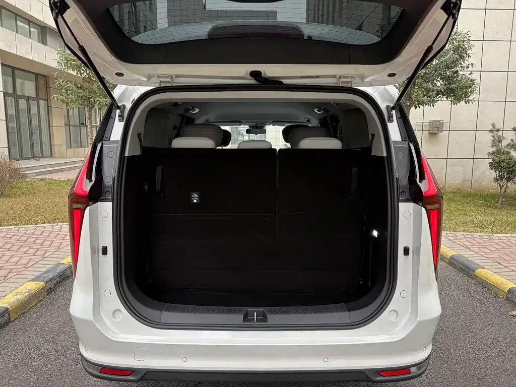 Maxus MAXUS G70 2024 2.0T Automatic Comfort Version 7-seater 2024 - thumbnail 18