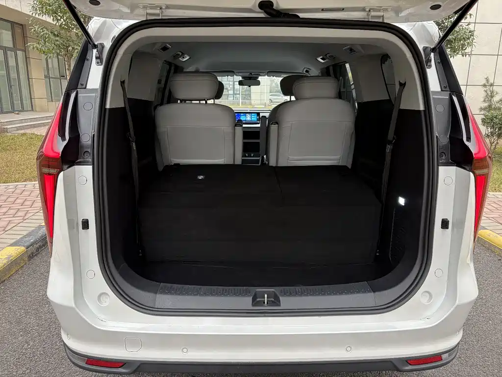 Maxus MAXUS G70 2024 2.0T Automatic Comfort Version 7-seater 2024 - thumbnail 19