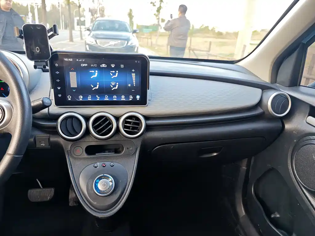 Ora ORA Black Cat 2022 301km Base Model Ternary Lithium 2021 - thumbnail 9