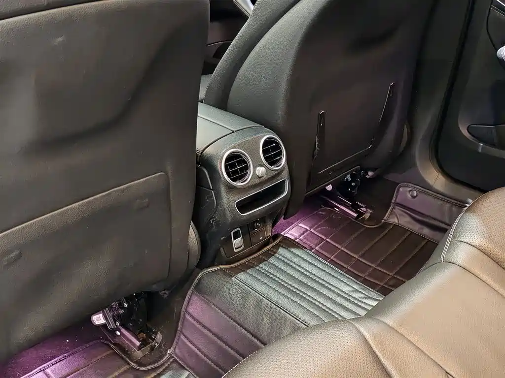 Mercedes-Benz Mercedes-Benz C-Class 2020 C 260 L Sport Edition 2020 - thumbnail 9