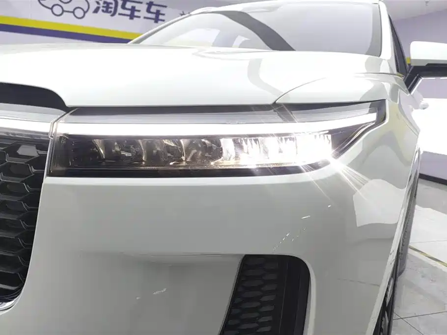 Li Auto Li ONE 2021 Extended-Range 6-Seat Version 2022 - thumbnail 5
