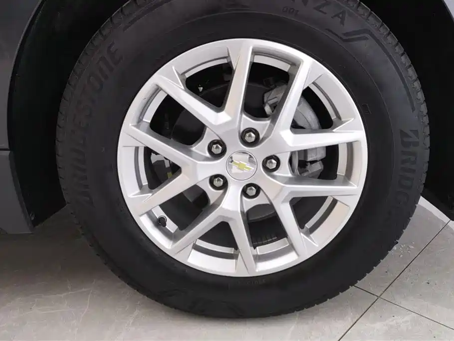 Chevrolet Equinox 2022 535T Preferred Edition 2023 - thumbnail 6