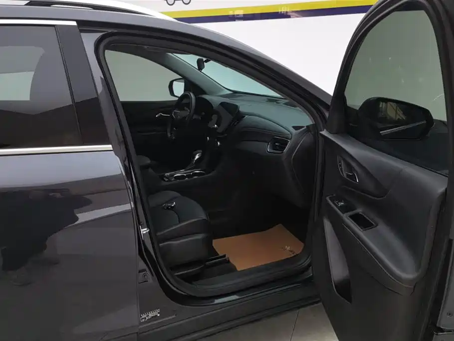 Chevrolet Equinox 2022 535T Preferred Edition 2023 - thumbnail 8