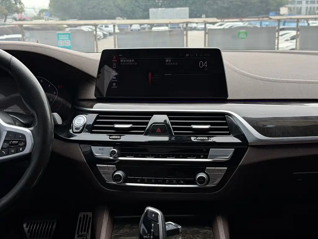 BMW BMW 5 Series 2020 525Li M Sport Package 2020 - thumbnail 17