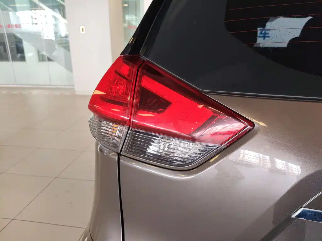 Nissan Nissan X-Trail 2020 2.5L XL ITS CVT 4WD Premium Navigation Edition 2020 - thumbnail 29
