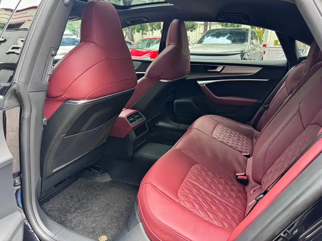 Audi Audi A7L 2023 45 TFSI quattro S-line Black Knight Edition 2023 - thumbnail 5