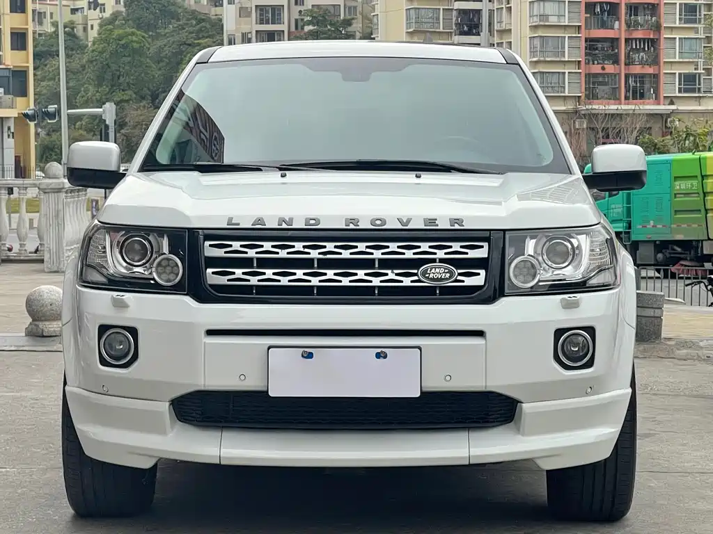 Land Rover Freelander 2 2013 2.0T Si4 HSE Petrol 2013 - thumbnail 2
