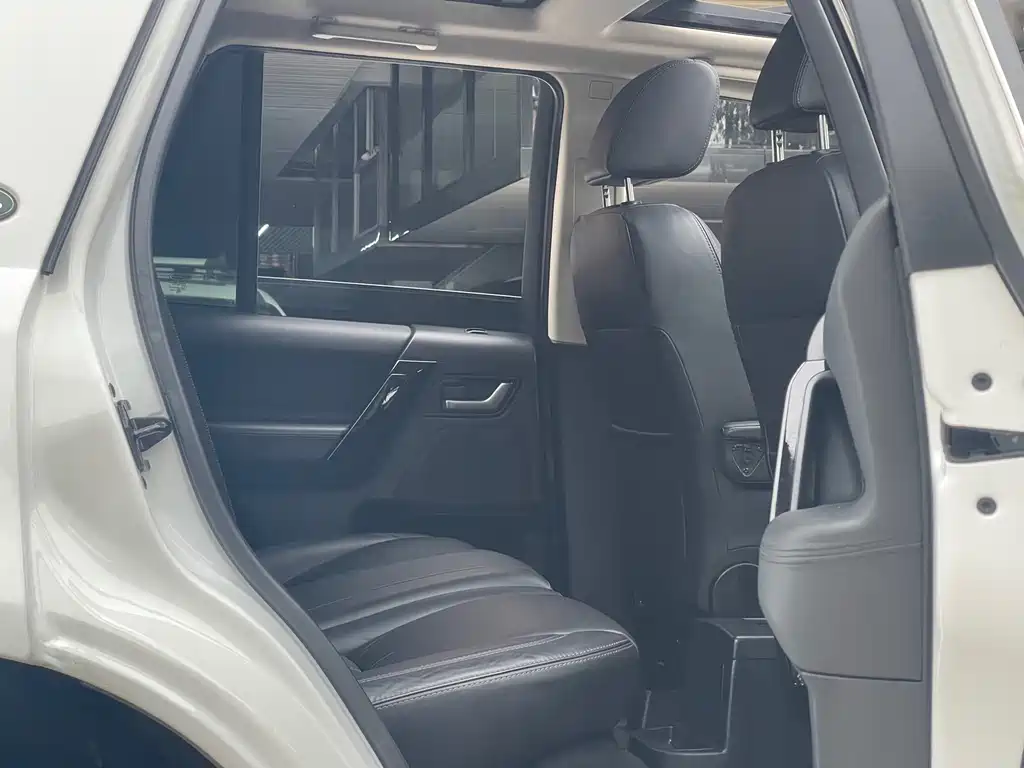 Land Rover Freelander 2 2013 2.0T Si4 HSE Petrol 2013 - thumbnail 21